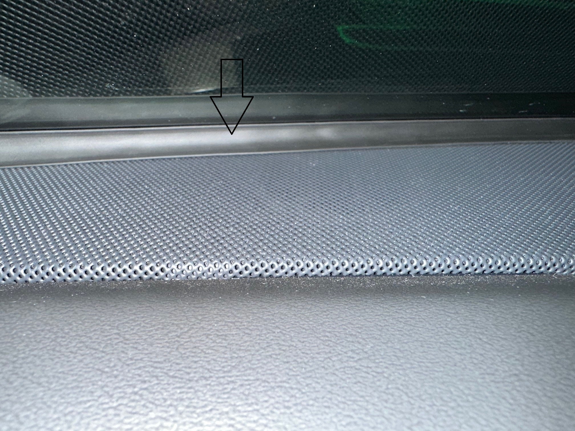 Interior Dash Noise Reduction Sealing Strip for Rivian R1T, R1S
