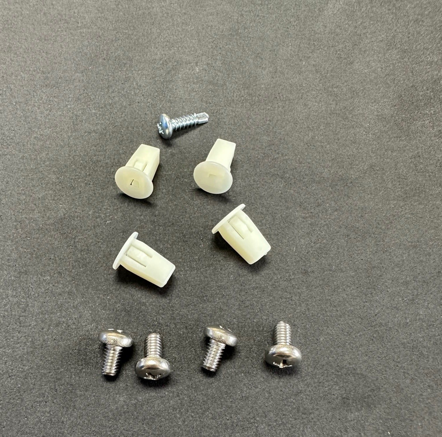 Tesla Model 3, Y, S, X Rear License Plate Grommet Repair Kit