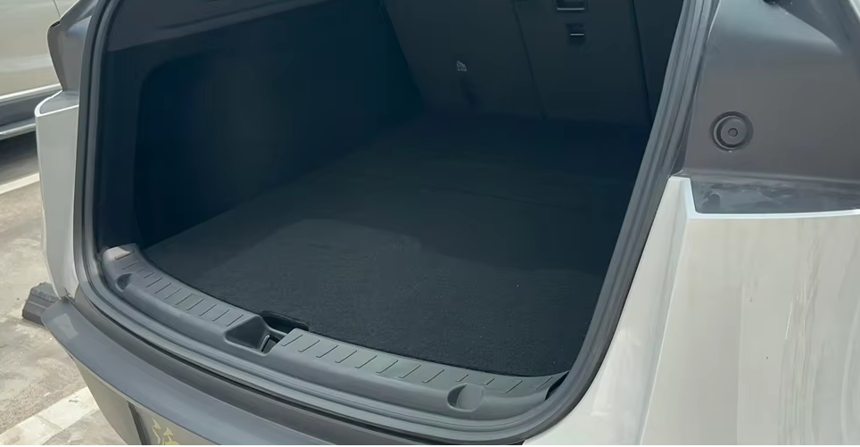 Tesla Model Y Juniper Rear Trunk Sill Plate Protector, TPE Rubber, 2025-2026