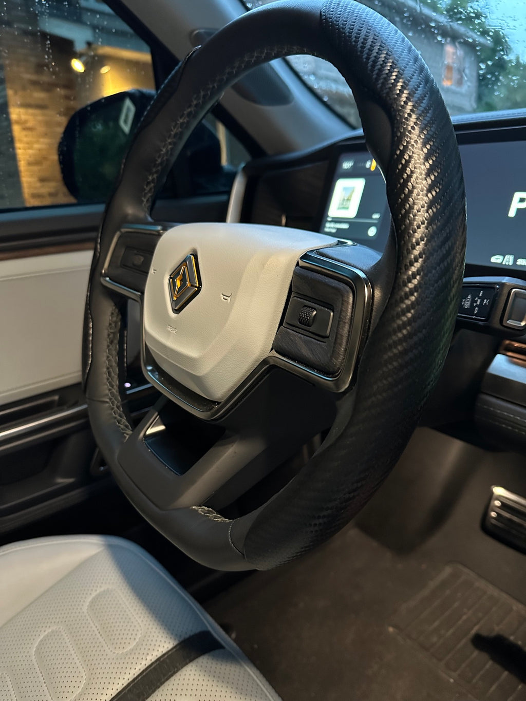 Steering Wheel Cover, Black Carbon Fiber for Rivian R1T, R1S