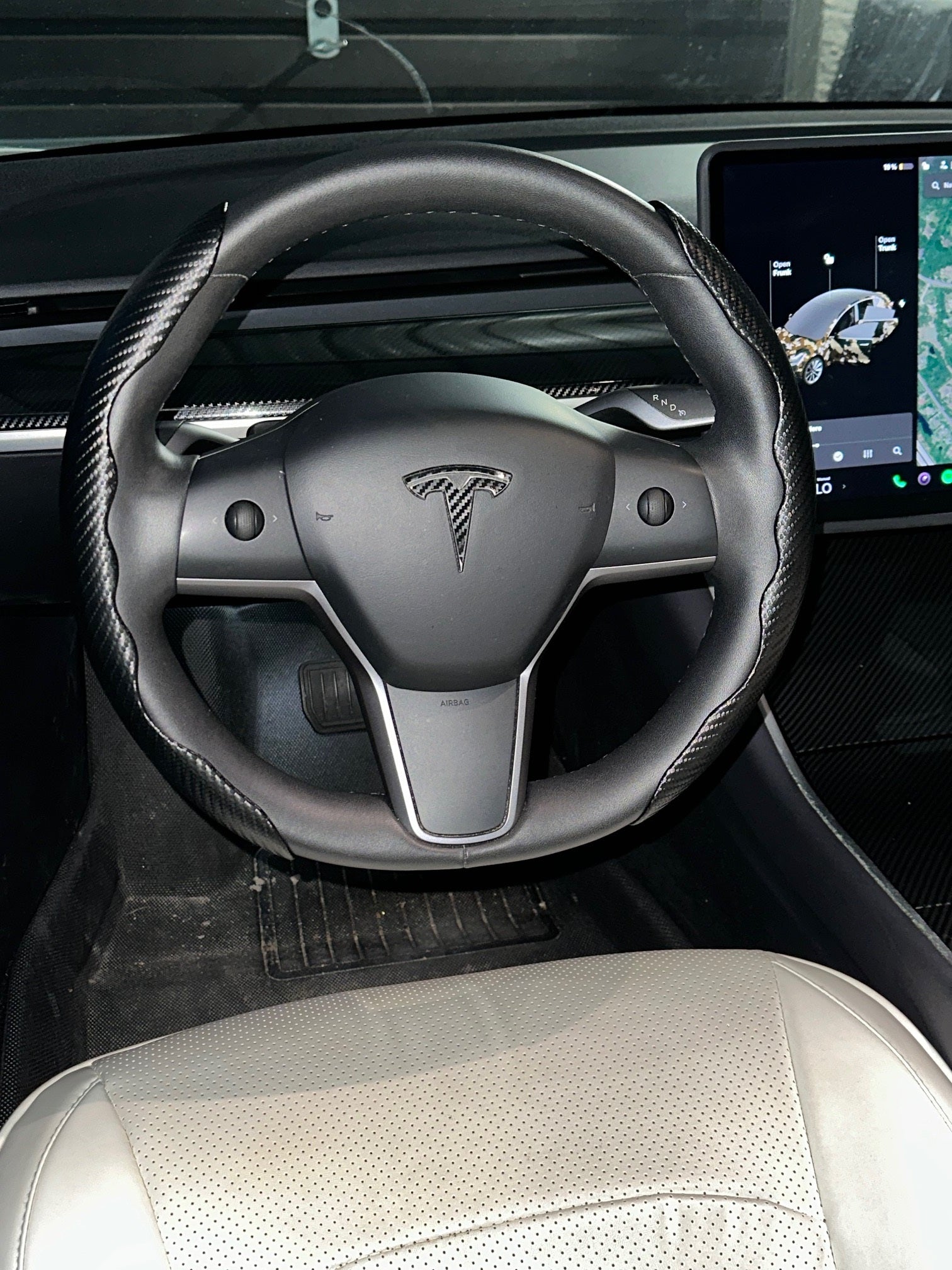 Tesla Model 3, Y Steering Wheel Cover, Black Carbon Fiber