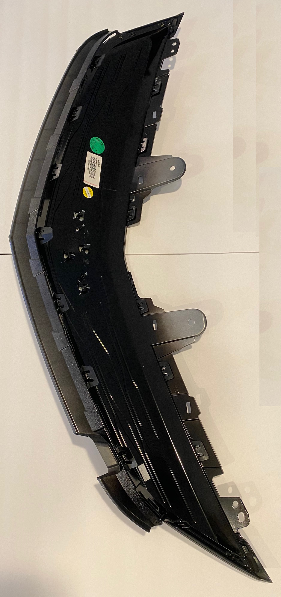 Chevy Bolt EV Front Upper Grille Assembly, Black, GM 42497949, 2017-2021