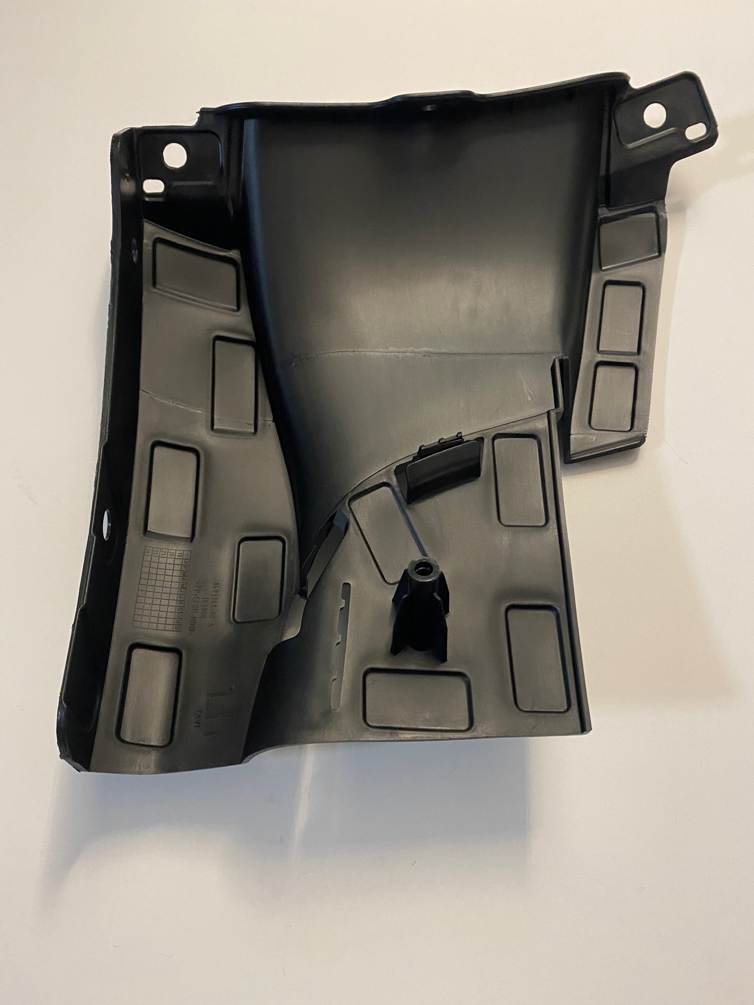 Tesla Model Y Left Front Bumper Side Inner Bracket, 2020-2022
