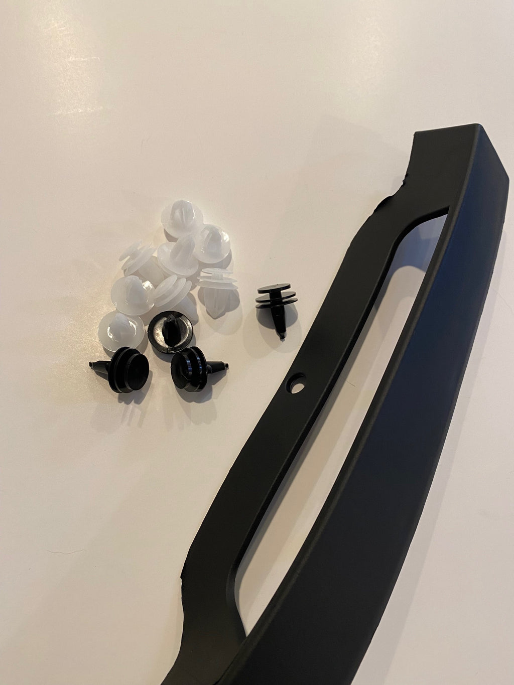 Tesla Model Y Front Fender Garnish Molding Trim, Right Front, New, 2020-2022