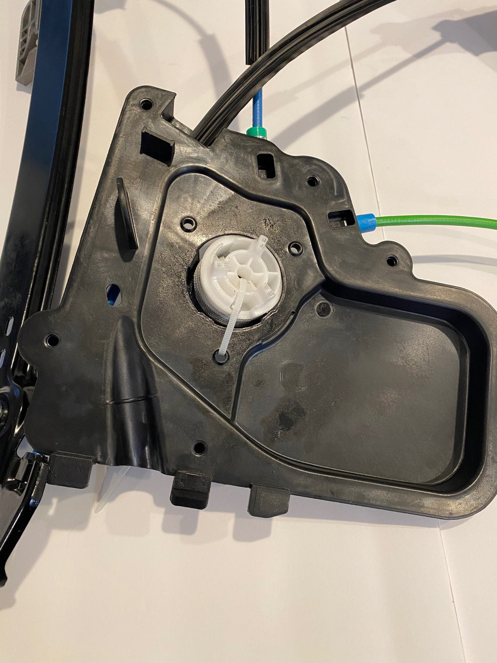 Tesla Model 3 Front Left Window Regulator, W/ Out Motor, 2017-2020