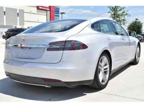 Tesla Model S Exterior Touch Up Paint Kit, Dr Color Chip, Squirt 'n Squeegee PLUS, 2012-2025