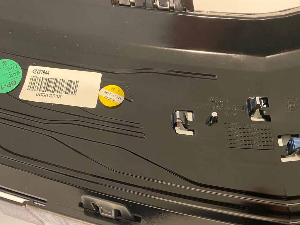 Chevy Bolt EV Front Upper Grille Assembly, Dark Silver, GM 42497944, 2017-2021