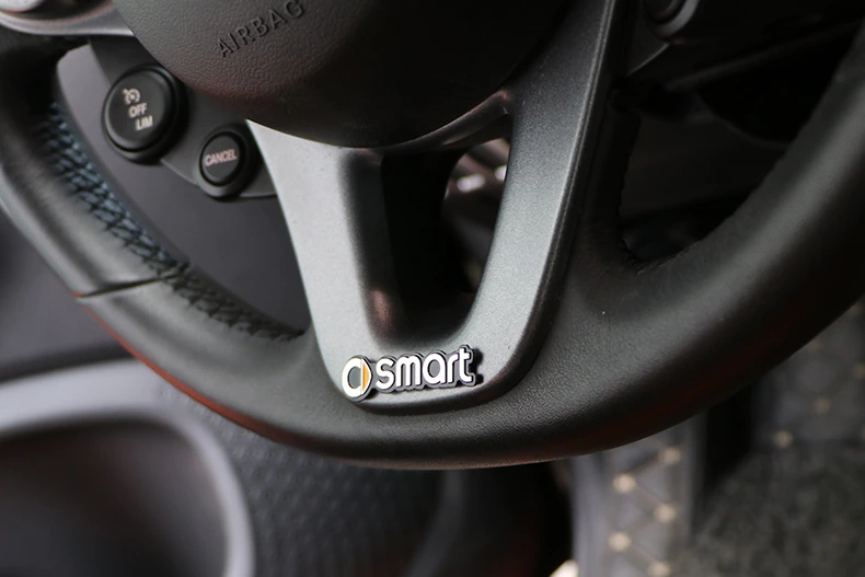 Smart Car Fortwo, Forfour Emblem Badge, Steering Wheel, Dash