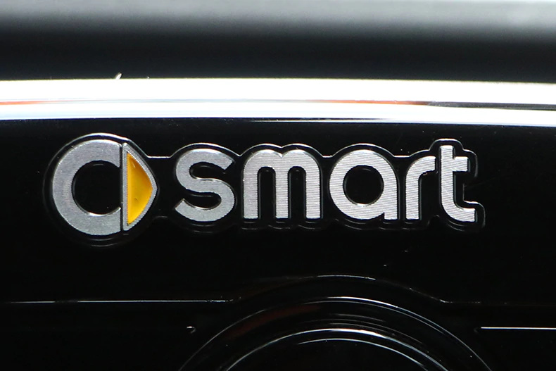 Smart Car Fortwo, Forfour Emblem Badge, Steering Wheel, Dash