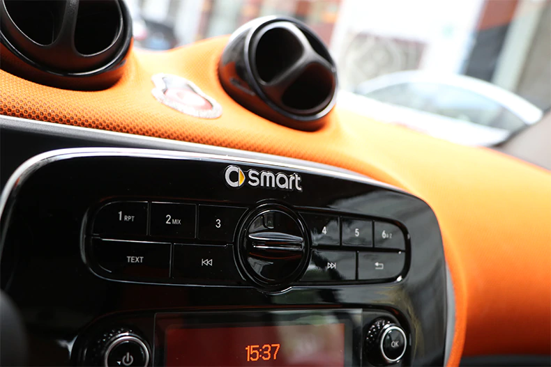 Smart Car Fortwo, Forfour Emblem Badge, Steering Wheel, Dash