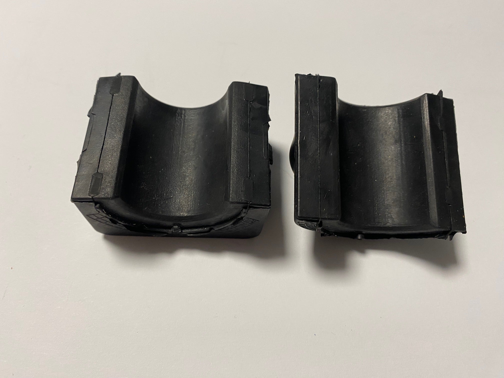 Tesla Model Y Front Sway Bar Stabilizer Bushing, 31mm, 2020-2023