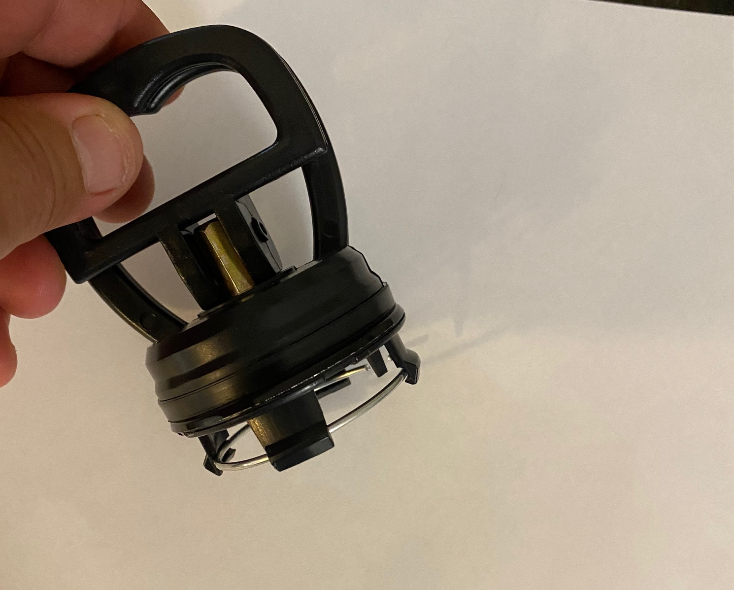 Fiat 500E Wheel Center Cap Removal Tool