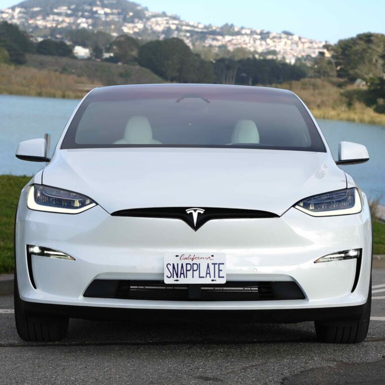Tesla Model X SNAPPLATE Front License Plate Mount, Removable, 2021-2025