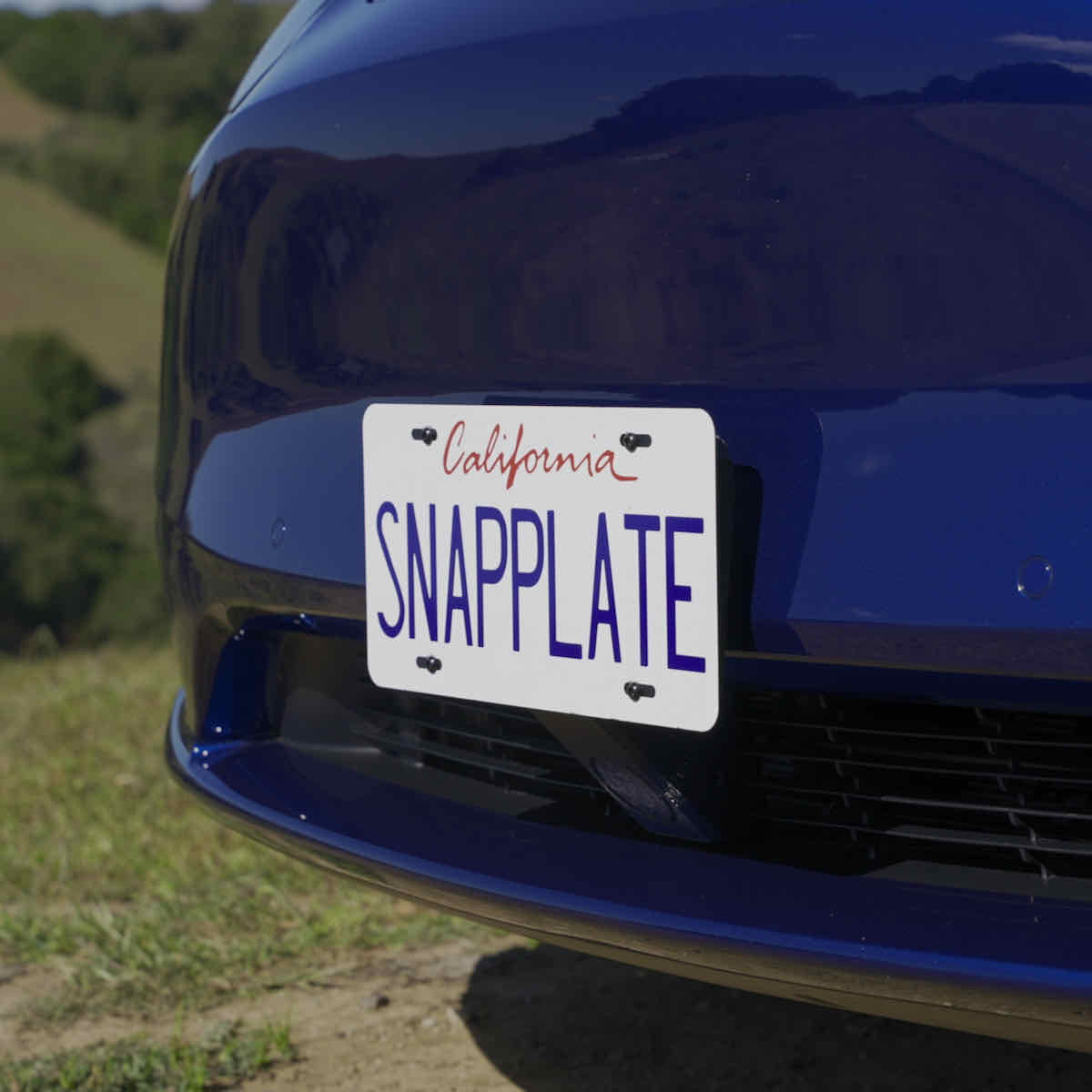 Tesla Model Y SNAPPLATE Front License Plate Mount, Removable, 2020-2025